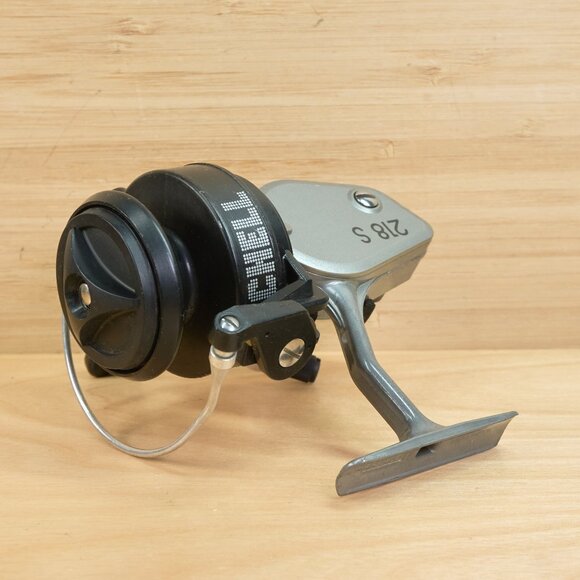 Mitchell 218 S Vintage Fishing Reel / Made in France / Collector Spinning Reel - Picture 1 of 9